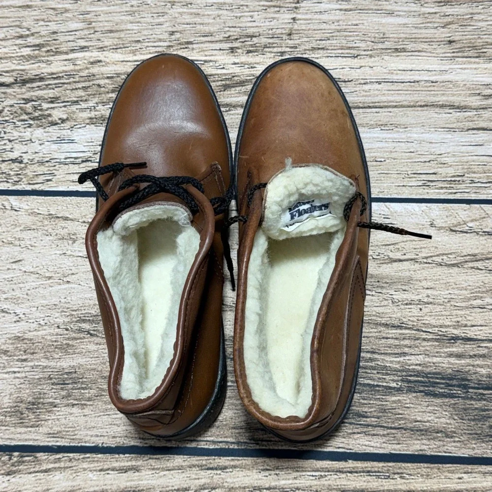 Bates Floaters Chukka Boots Men 10.5M Brown Leather Faux Shearling Lined Desert